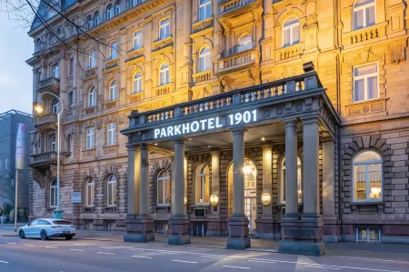 Parkhotel 1901 Mannheim Отели рядом с достопримечательностью «Wasseerturm»