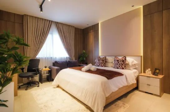 Swiss Lodge, Labone Hotels in 
