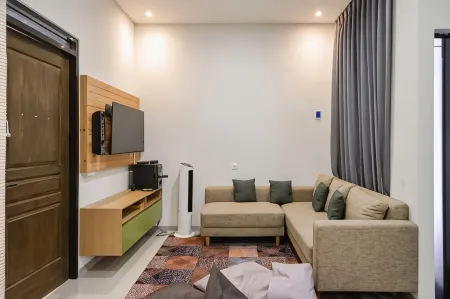 TwoSpaces Living at BSB Villa Maharaja, Malang