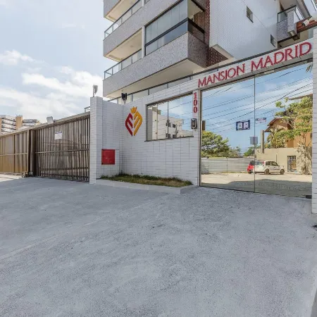 Building With Swimming Pool 300m From the Beach in Ilheus - MMD