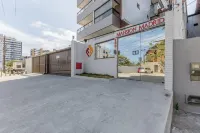 Building With Swimming Pool 300m From the Beach in Ilheus - MMD Hotels in 