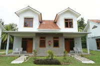 Sanghyang Indah Spa Resort Hotel dekat Pantai Sirih