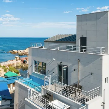 Gangneung Sodol23 Poolvilla Отели рядом с достопримечательностью «Библиотека «Сунджу»»