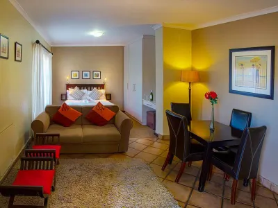 Guest Room with Double Bed and Kitchen, in Port Elizabeth Ideal Business Travel Hotels in 