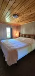 Charming Cottage Retreat - Your Home Away from Home!