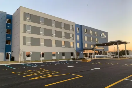 Microtel Inn & Suites by Wyndham Rehoboth Beach Отели в г. Рехобот-Бич