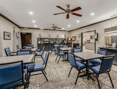 Best Western Huntsville Inn  Suites Отели в г. Хантсвилл