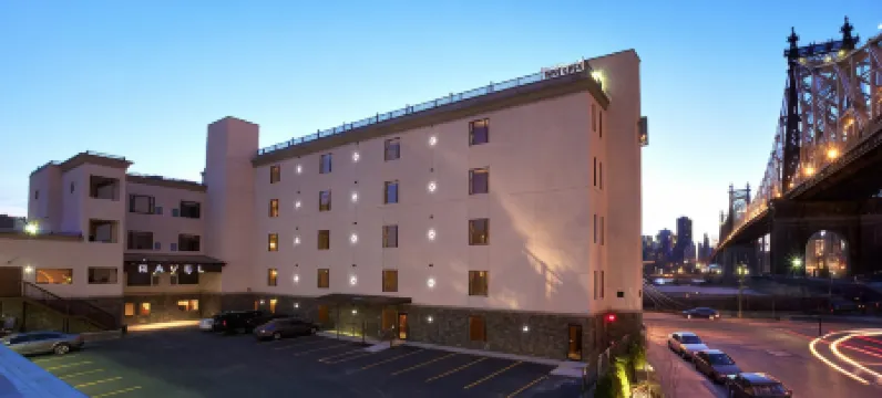 拉威爾酒店，温德姆Trademark精選