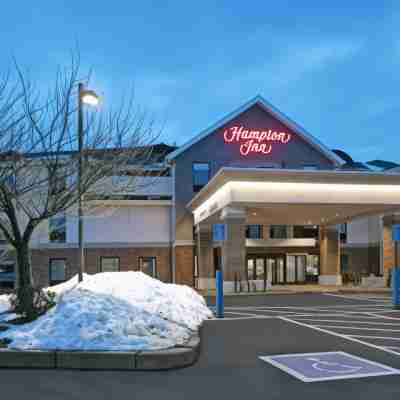 Hampton Inn Westfield Hotel Exterior