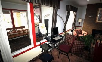 Norwood Inn and Suites - Minneapolis-St Paul Roseville