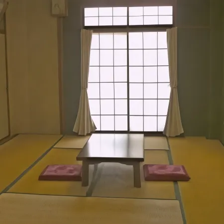 Minshuku Atsuhama