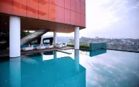 Sensa Hotel Bandung - Pools