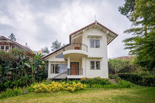 Giri Indah Six, Lembang Các khách sạn ở Parongpong