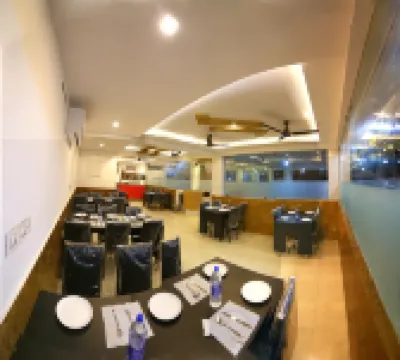 Gateway Airport Hotel