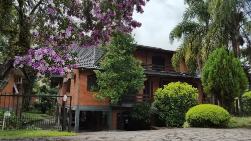 أوتيل بيكوينو بوسكوي