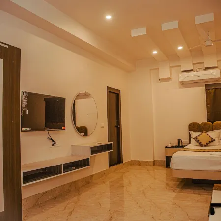 Golden Vista Resort - 10 Minute From Mayapur Temple