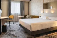 Brit Hotel Avignon Sud le Calendal