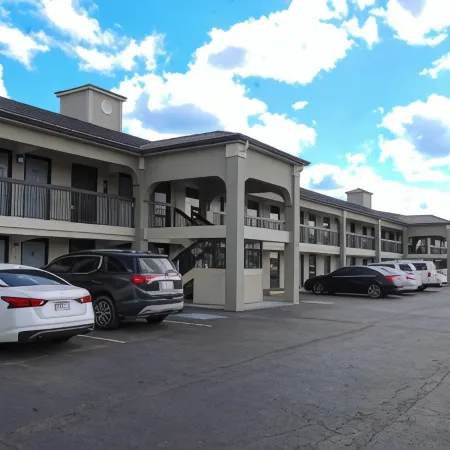 Legacy Inn - Gallatin