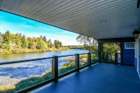 Chateau Riverside