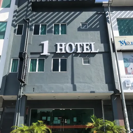 1 Hotel Mahkota Cheras