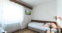 Landhotel zum kühlengrund - Motels