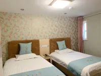 Haiyou Travel Art Homestay (Jinan Furong Street Kuanhouli)