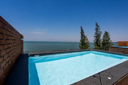 Sandbox 6 (3BR-max 12 guests) - Villas