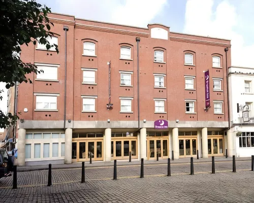 Premier Inn Bristol City Centre King St Hotels near Queen Square