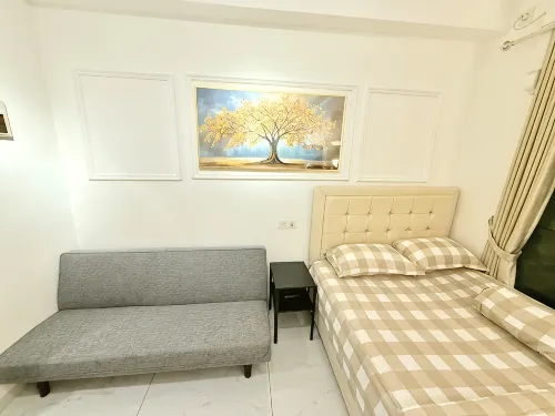 55 Inch TV Skyhouse alam Sutra near Premium outlet - 2-Star