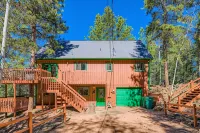 Superb Three Acre Mountain View Home for Reunions/Families