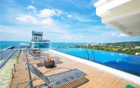 Night Sea Hotel - Pools