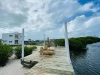 Cozy 1st Floor Casita. On the river and close to town! - Homestays