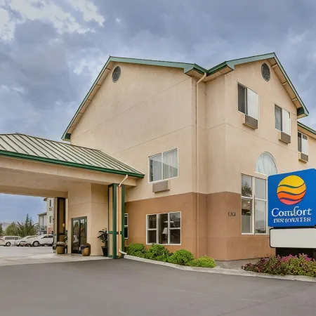 Comfort Inn & Suites Redwood Country