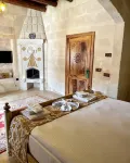 Caftan Cave Suites