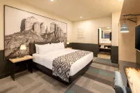 Mountain Modern Sedona, Tapestry Collection by Hilton - balcony