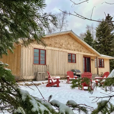 Artisan-crafted Magic on Lake Superior between Lutsen and Grand Marais