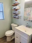 Lake Time Getaway Blocks from Lake Texoma.  Boat Launch 4 Blocks -Pet Friendly - 3-Star