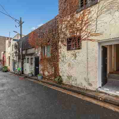 The Brass Bear in Darlinghurst Hotel Exterior