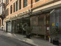 Aqua Hotel by HappyCulture Hotels in Ixelles