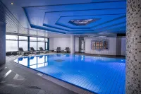 Maritim Airport Hotel Hannover - Pools