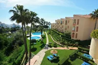 Ramada Hotel & Suites by Wyndham Costa del Sol Fuengirola - 沙灘