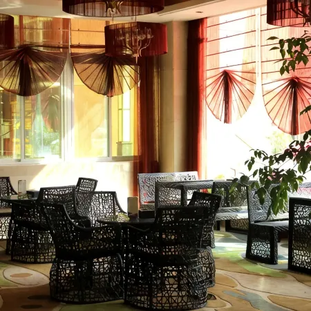 Donghua Hotel