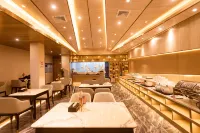 Denis Hotel (Wuzhou Chenxi Mingdu New City Branch) - balcony