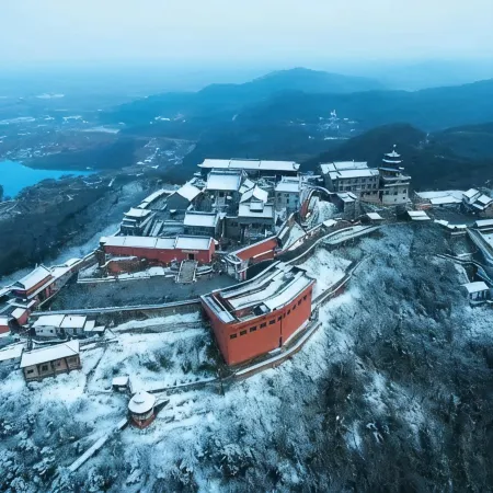 Moutain Top Sunrise Boutique Hotel