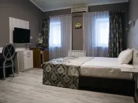 Club Hotel Boston Hotels in Bryansk