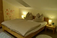Busches-Butze: Large Family Vacation Apartment with Fireplace & Sauna - Wi-Fi