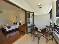 Grand Whiz Hotel Trawas Mojokerto Ξενοδοχεία στην πόλη Trawas