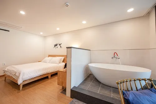 Gangneung Stay Us Pension - 4 ดาว