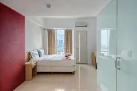 Cozy Living Studio at The Square Surabaya Apartment By Travelio