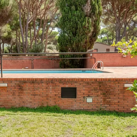 Villa with pool at 150m to sea (Punta Ala)